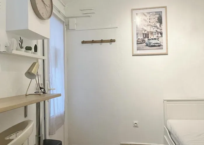 Apartment #1 Petit Pres Du Metro L9 *
